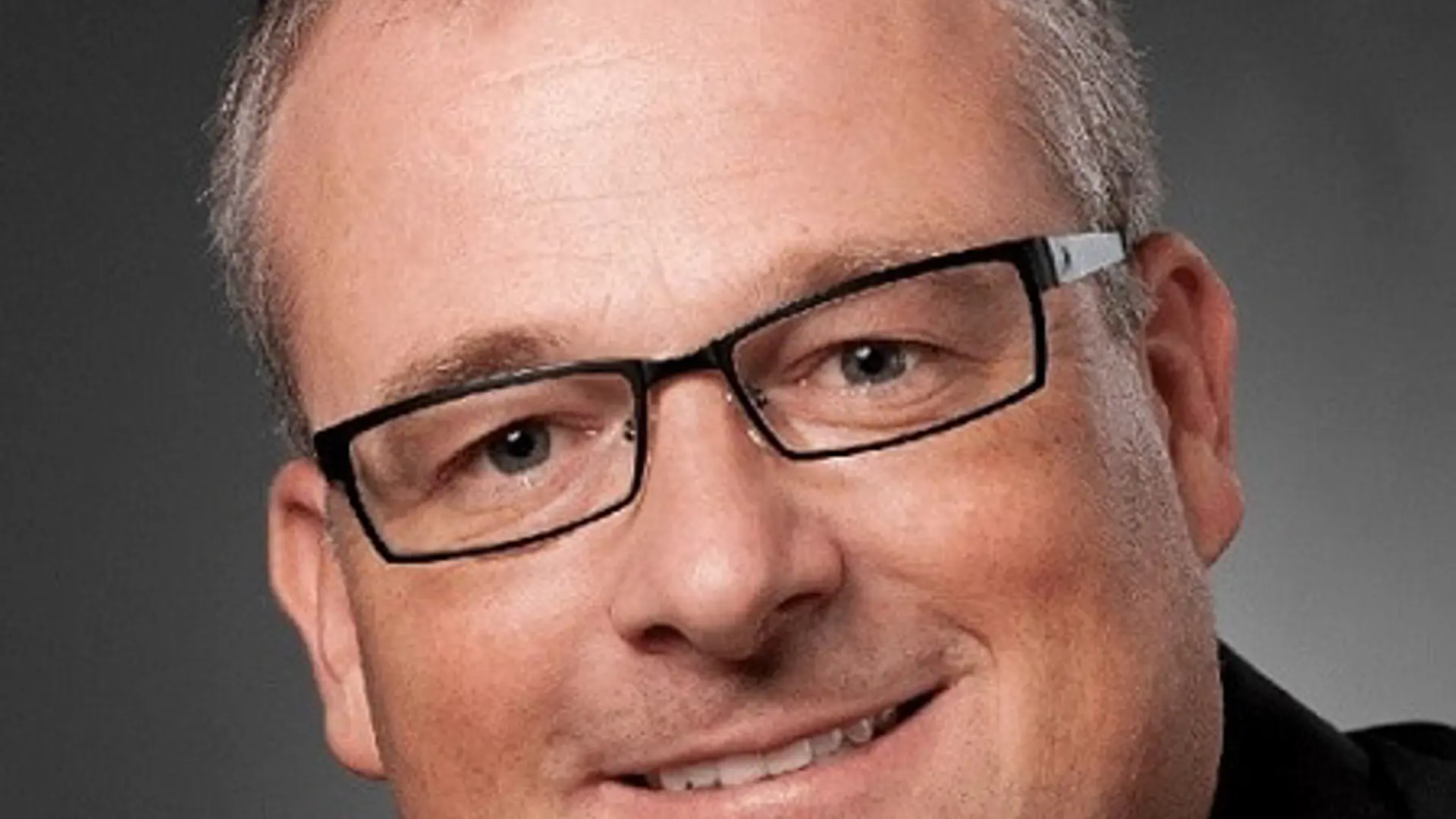 Dr.