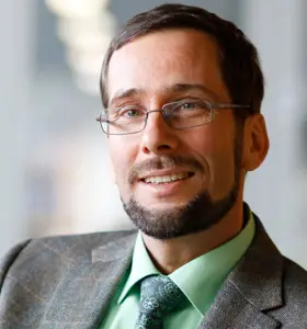 Volker Quaschning - Ingenieurwissenschaftler, Professor, Experte zur Energiewende, Klima- und Umweltschutz sowie Nachhaltigkeit, Autor, Podcaster, Youtuber.