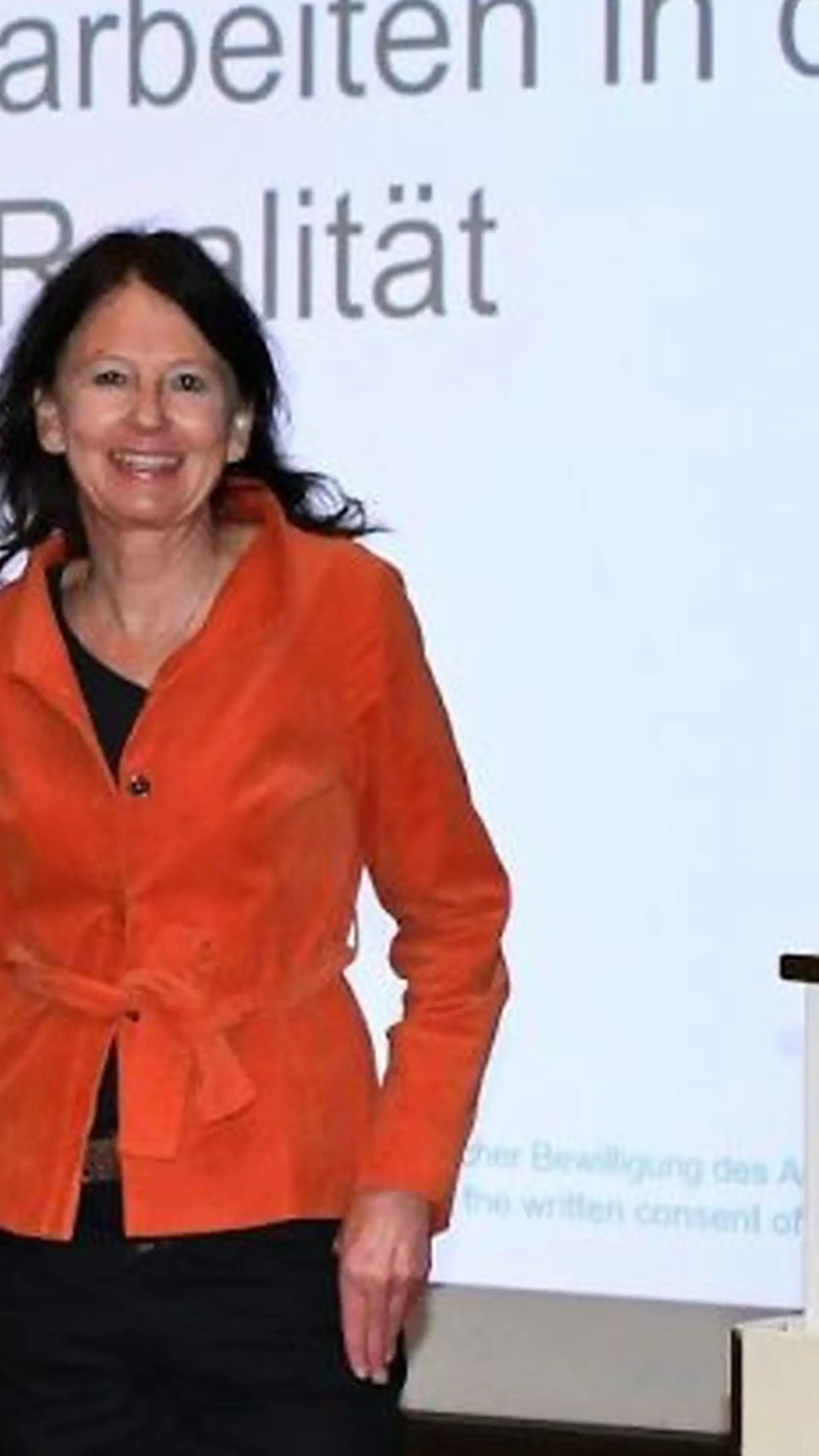 Karin Frick - <p>Zukunftsforscherin Karin Frick zeigt, wie Zukunftsbilder unsere Gegenwart formen – faktenreich, klug und mit über 30 Jahren Forschungserfahrung.</p>