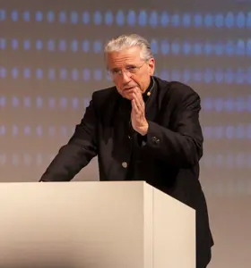 Jochen A. Werner - Pionier der Zukunftsmedizin: Arzt, Vordenker und Impulsgeber für die Gesundheitsstrategie von morgen