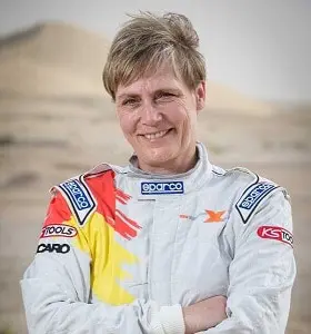 Jutta Kleinschmidt - Profi-Marathon-Rallyefahrerin &amp; Gewinnerin der Rallye Paris-Dakar 2001 zeigt, wie Sie volle Motivation erreichen und so Herausforderungen stemmen