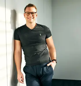 Mario Derntl - Speaker, Unternehmer und Wegbereiter für junge Talente